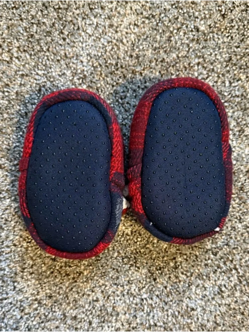dearfoams Red and Black Plaid 'Baby Bear' Sherpa-Lined Slip-On Kids Slippers